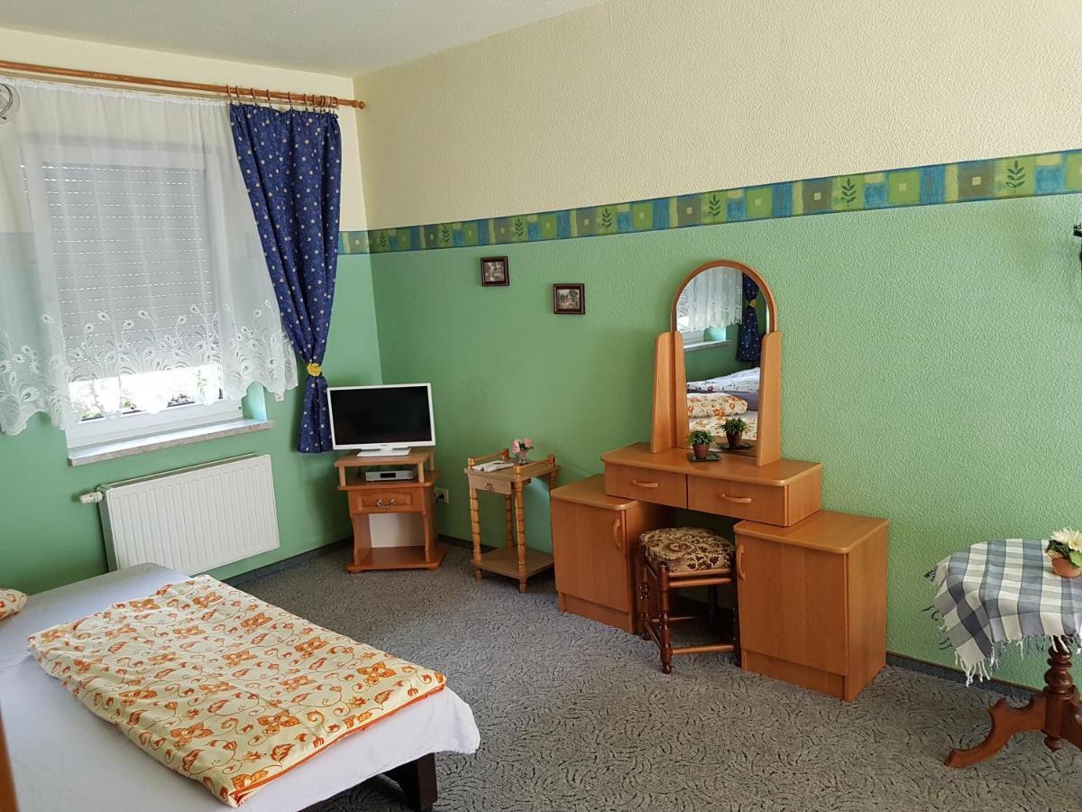 Landpension Zum Schweizerberg Neugrimnitz Buitenkant foto